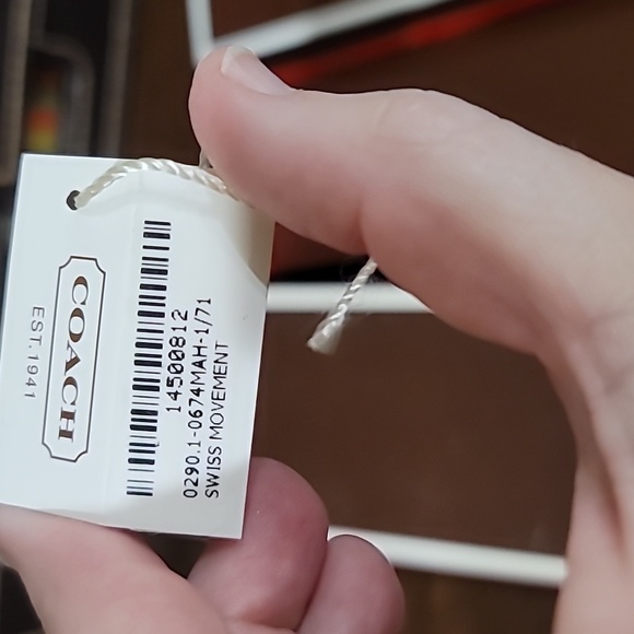 Coach Signature round watch EUC - Picture 7 of 9